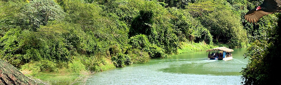 Cruise Gorge of the Rio Chavon